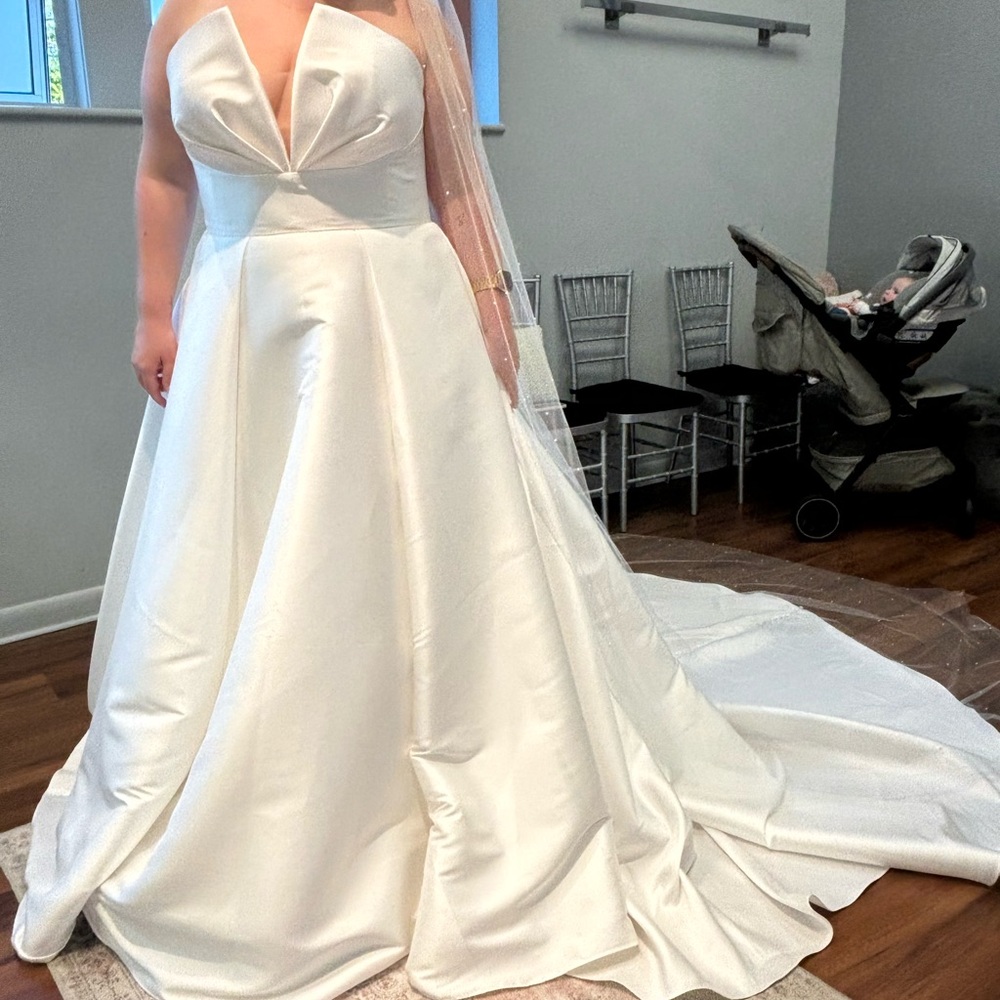 Martina Liana Dress